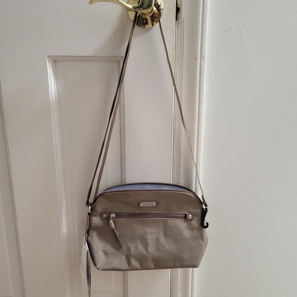 Baggallini Dome Crossbody